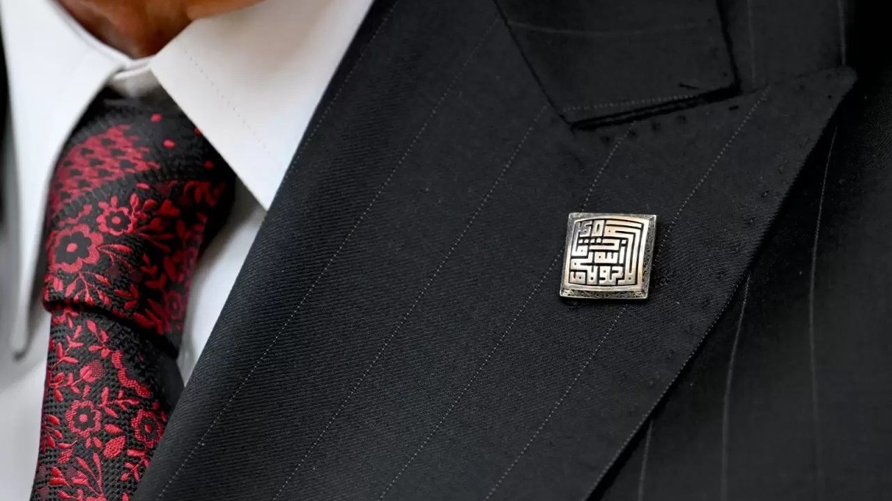 Bahçeli’nin Rozet ve Yüzüğü Sivas’taki Çifte Minareli Medrese’yi Hatırlattı