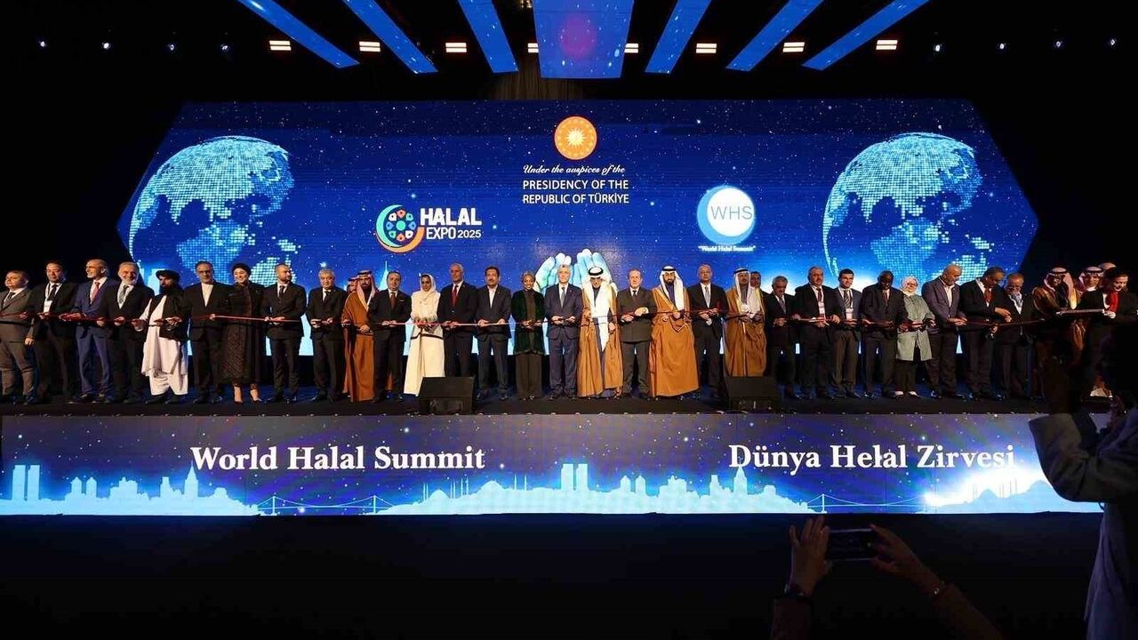 Bakan Bolat: İslam Ülkeleri Dayanışması Ticaretin Anahtarı