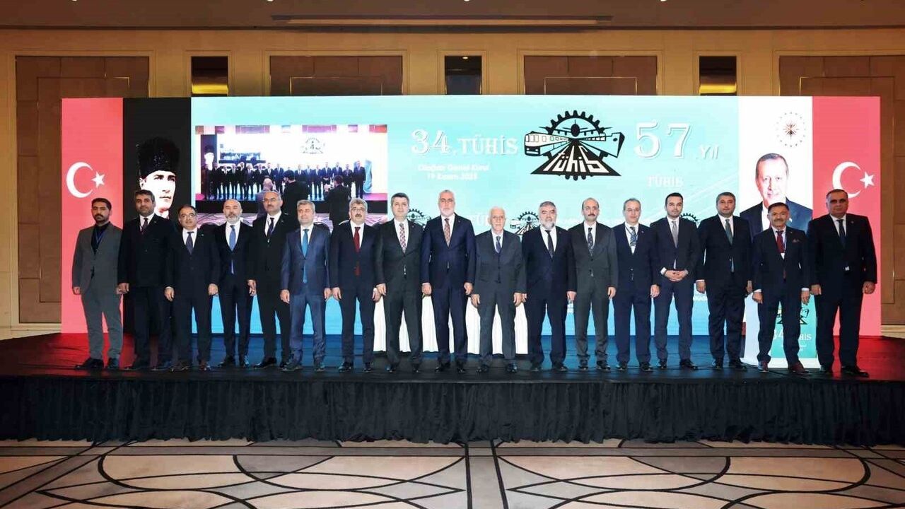 Bakan Işıkhan: "Sendikalarımız En Önemli Çözüm Ortaklarımızdır" — TÜHİS 34. Olağan Kurulu