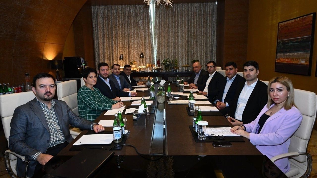 Barış Köprüsü Heyeti Azerbaycan’da: Ermenistan Sivil Toplumundan Barış Hamlesi