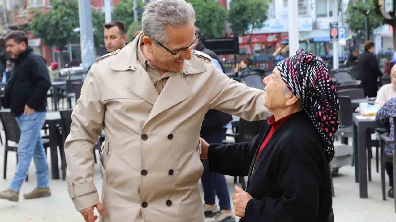 Başkan Ertuğrul Tetik Sahada: Merkez Büfe Park Yenileniyor