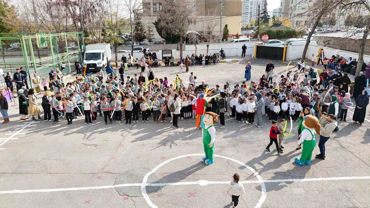Başkan Palancıoğlu Esentepe Mumcular İlkokulu Öğrencileriyle Buluştu
