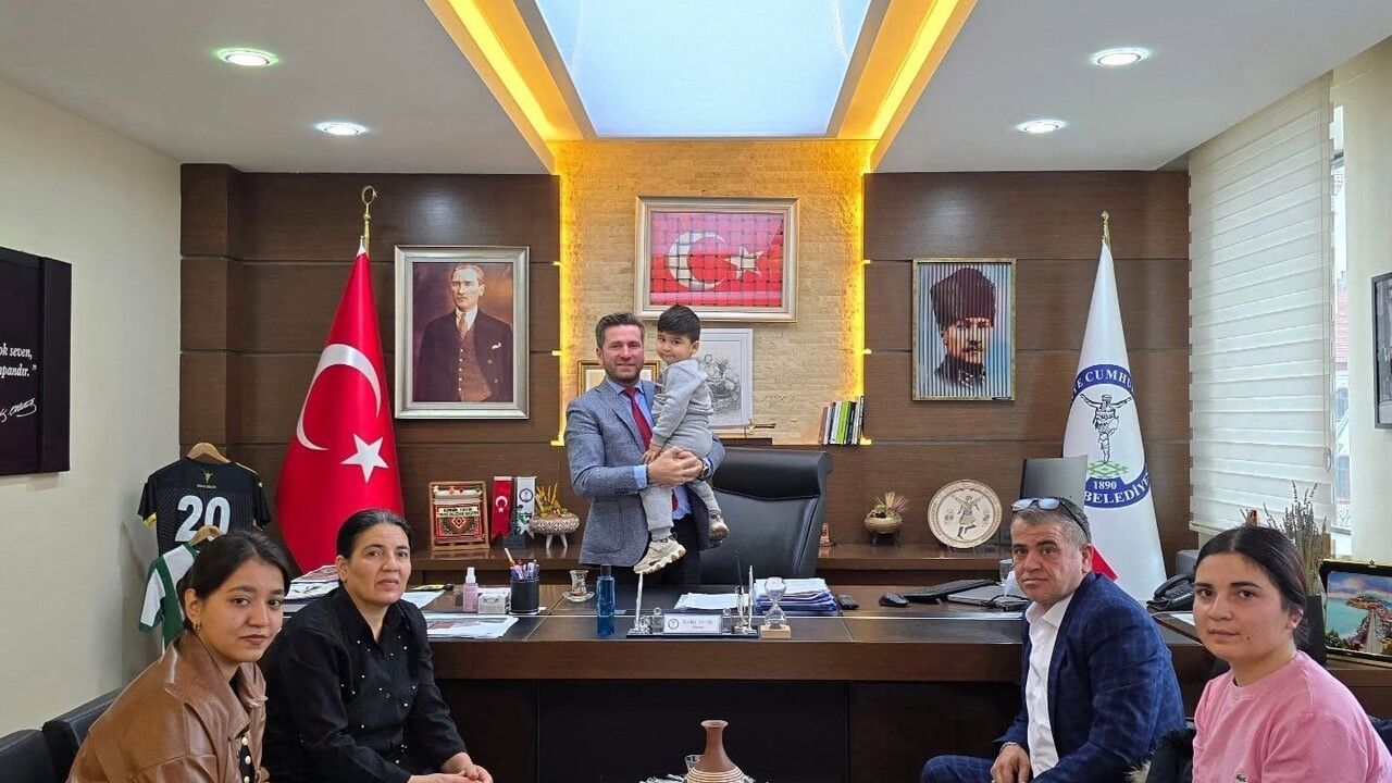 Başkan Tatık, DMD Hastası Mehmet Tefenlili'yi Makamında Ağırladı