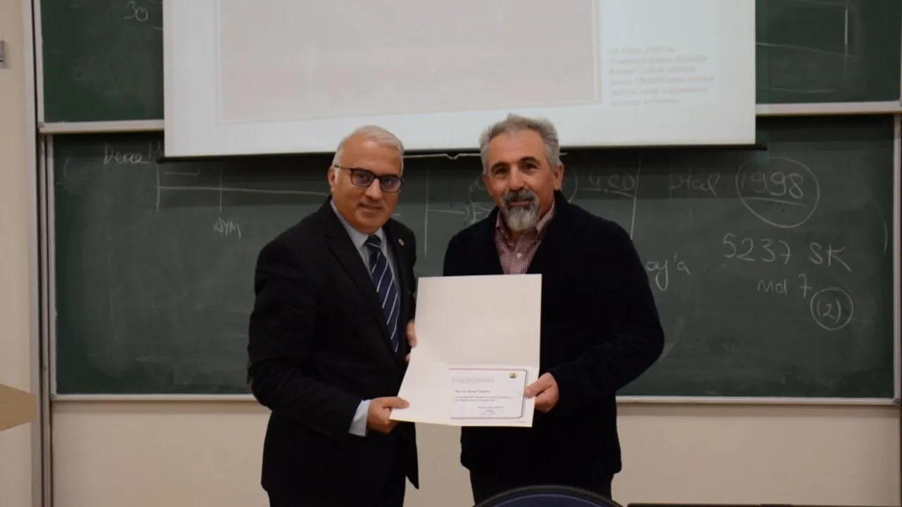 Başöğretmen Atatürk, Modernleşme ve Hukuk Konferansı | Anadolu Üniversitesi