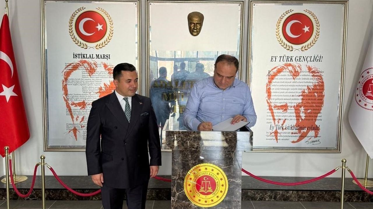 Basri Bağcı Anamur Adalet Sarayı'nı İnceledi