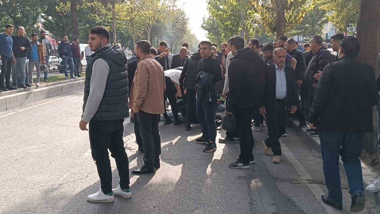 Batman'da 17 Yaşındaki Çocuğa Araç Çarptı