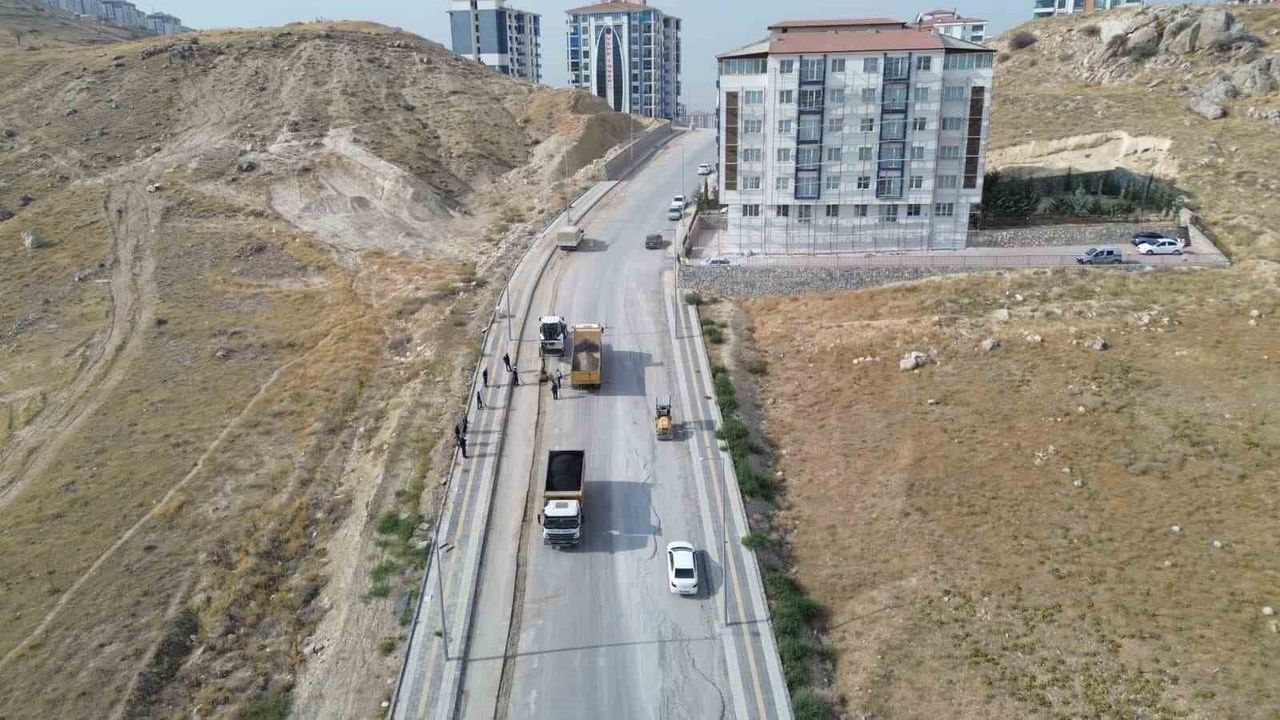 Battalgazi'de Çamurlu Mahallesi ve Venk Tepesi'ne Asfalt Yama