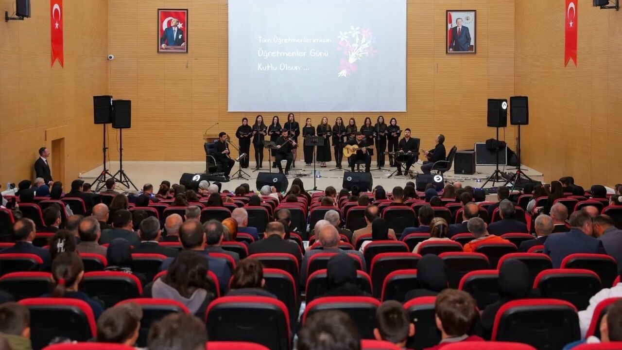 Bayburt’ta 24 Kasım Öğretmenler Günü Coşkuyla Kutlandı