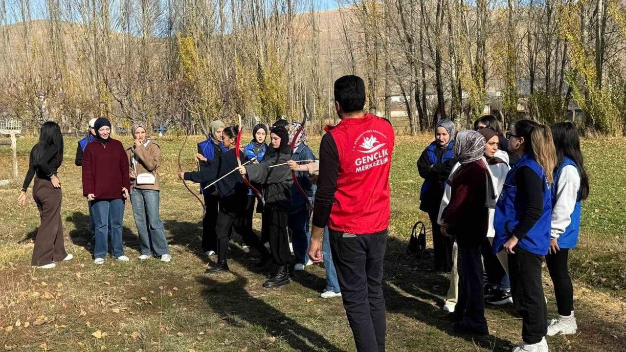 Bayburt'ta Bağımlılıkla Mücadelede Gençlere Doğa Etkinlikleri