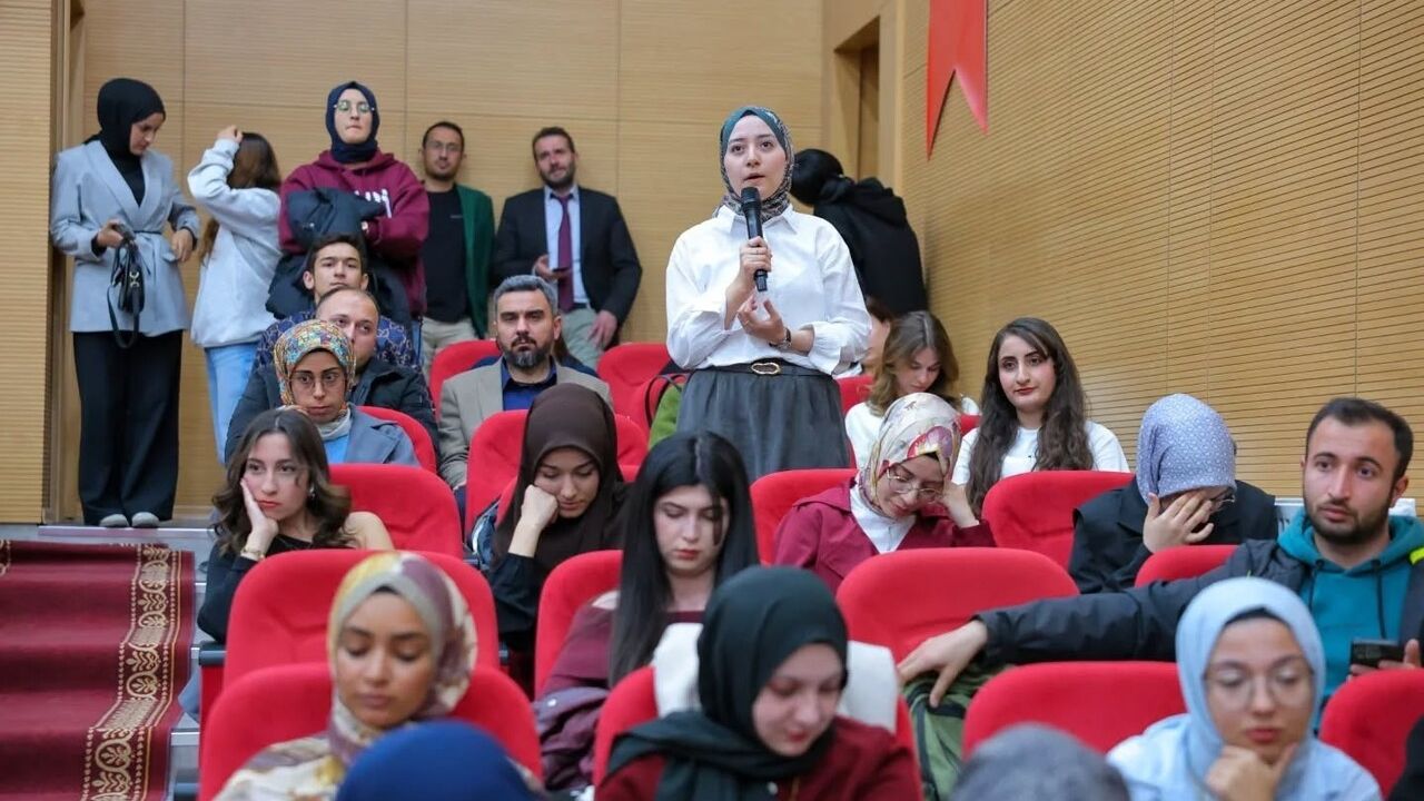 Bayburt’ta 'Cumhuriyetin İkinci Asrında Türkiye Yüzyılı' Paneli