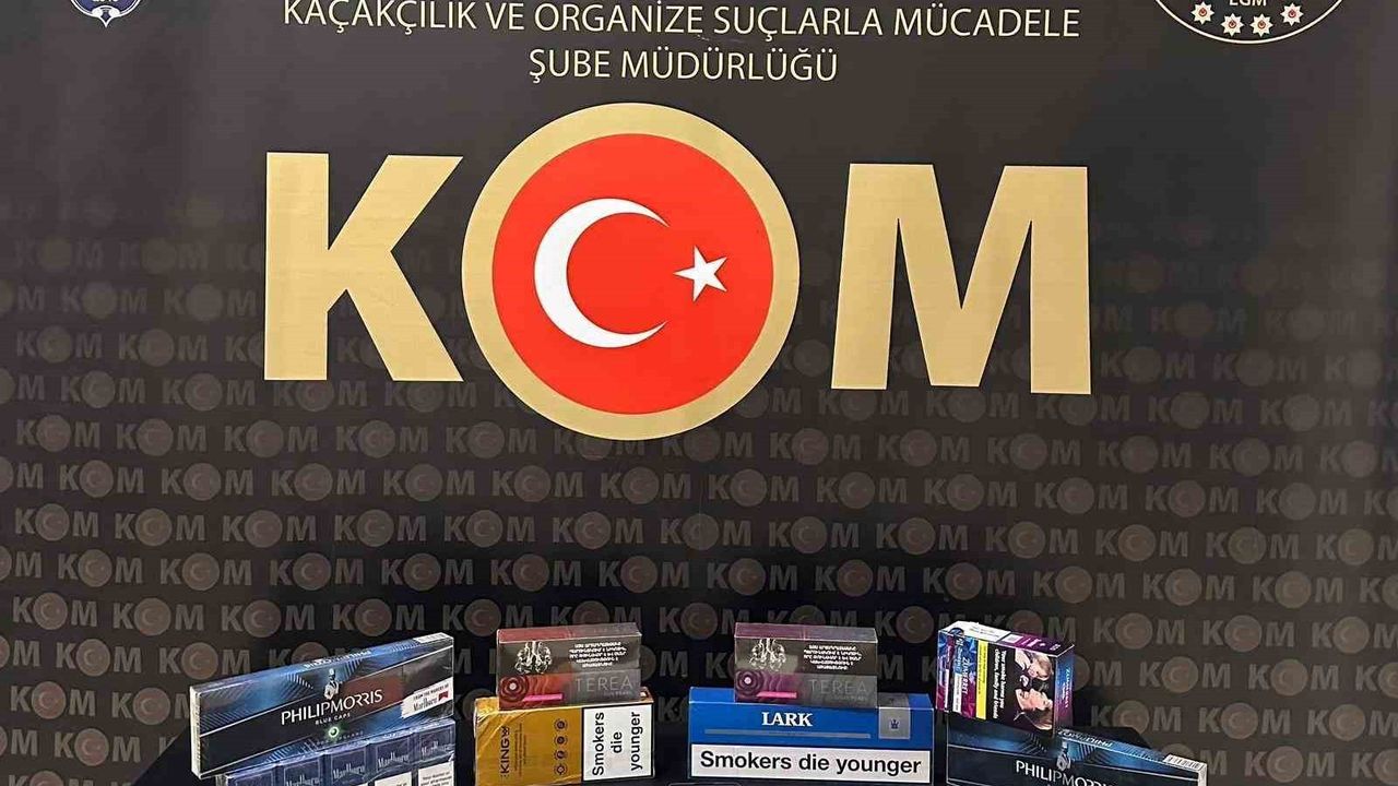 Bayburt'ta Kaçak Tütün ve Alkol Operasyonu: 30 Litre Alkol, 20 Bin Makaron Ele Geçirildi