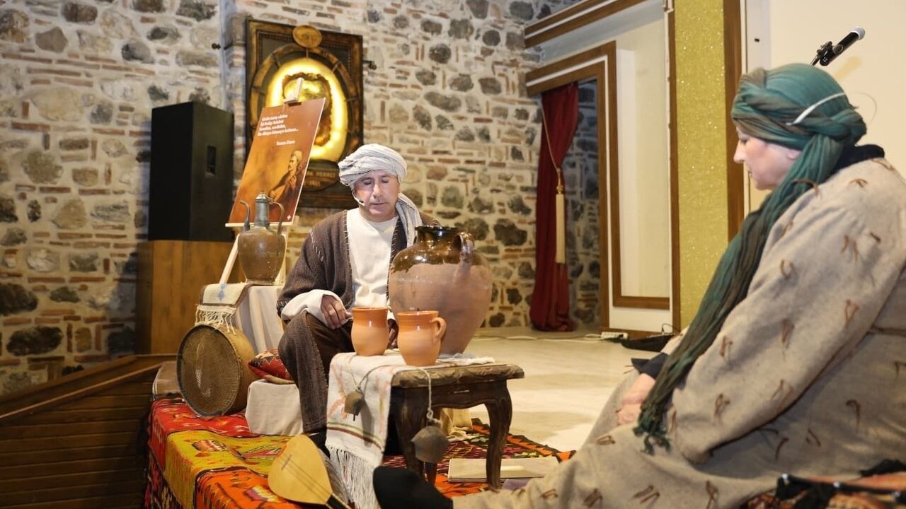 Bedesten'de 'Aşk ile Akıl': Ömer Hayyam'dan Yunus Emre'ye Bilgelik