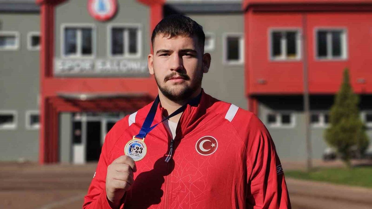 Berat Hıdır U23 Balkan Şampiyonu: +100 kg'de Altın Madalya