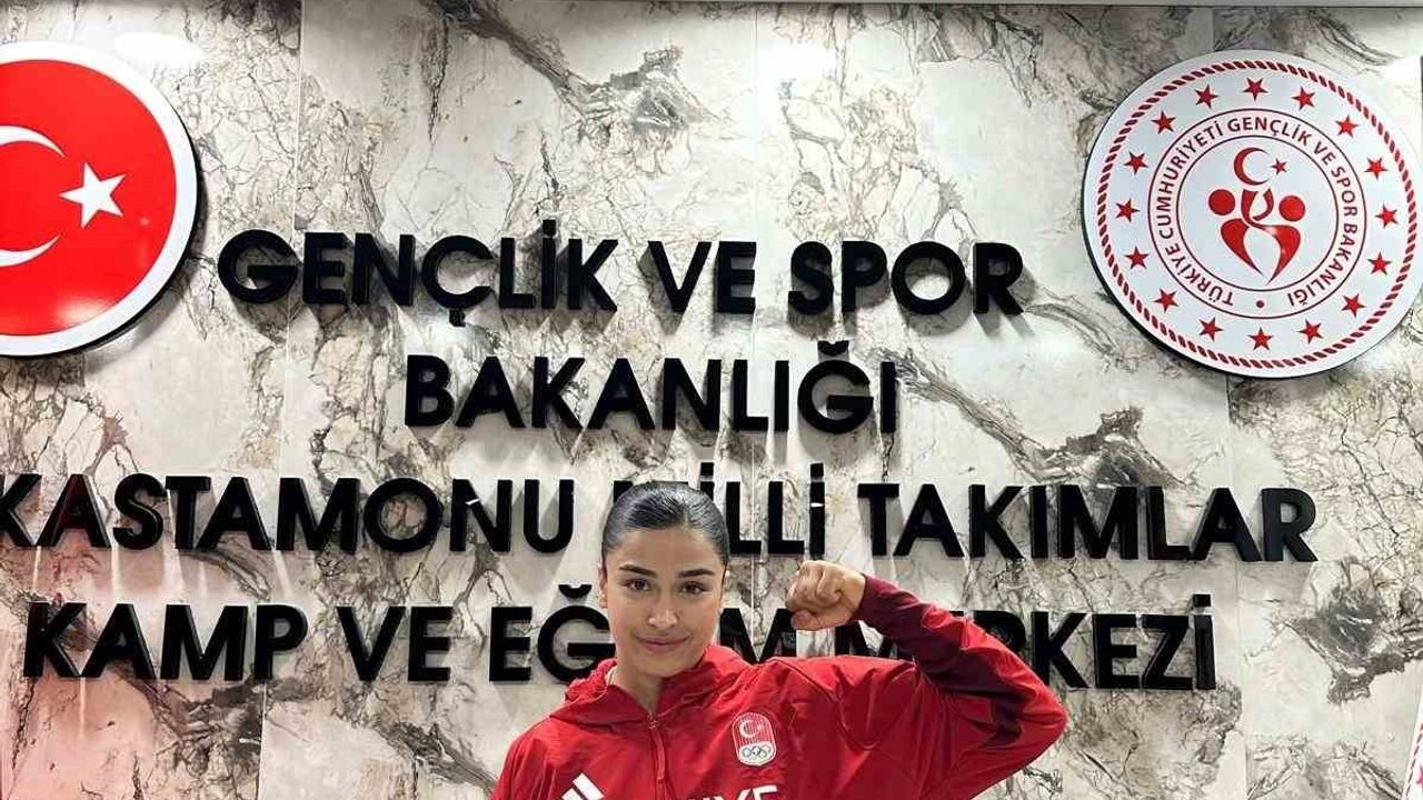 Berfin Kabak İslami Dayanışma Oyunları'nda Gümüş — Antalya'nın Gururu