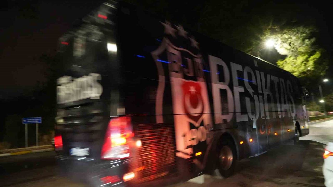 Beşiktaş Antalya'ya Ulaştı: Antalyaspor Maçı Öncesi Önemli Eksikler