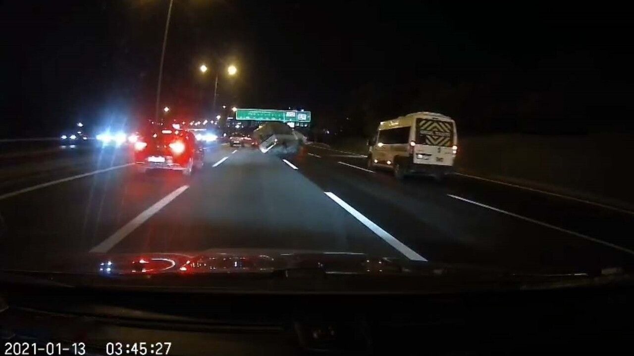 Beykoz Kavacık'ta Makas Faciası: Araç Takla Attı — Kamera Kaydı