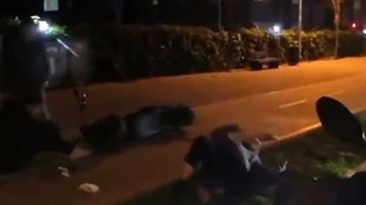 Beylikdüzü'nde Elektrikli Scooter Kaldırımda Yayaya Çarptı