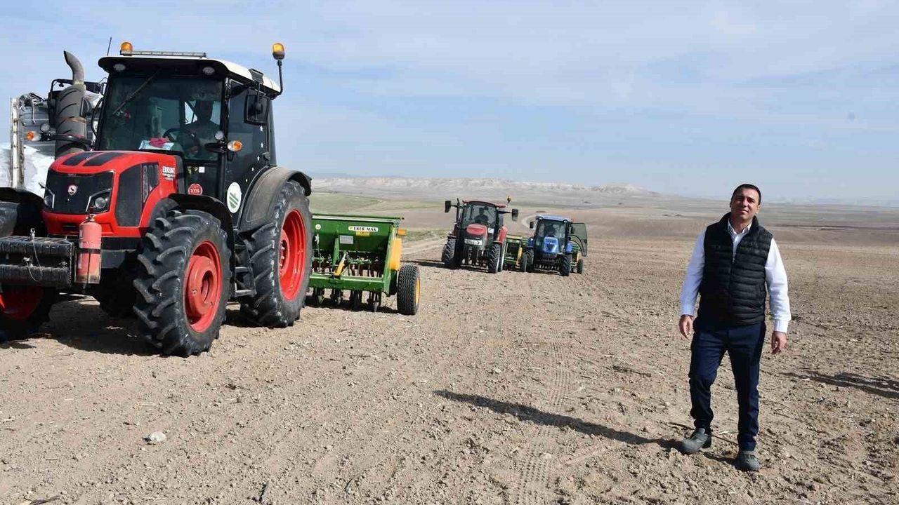 Beylikova Belediyesi Hububat Ekimine Başladı — Toprak Analizleriyle Verim Artışı