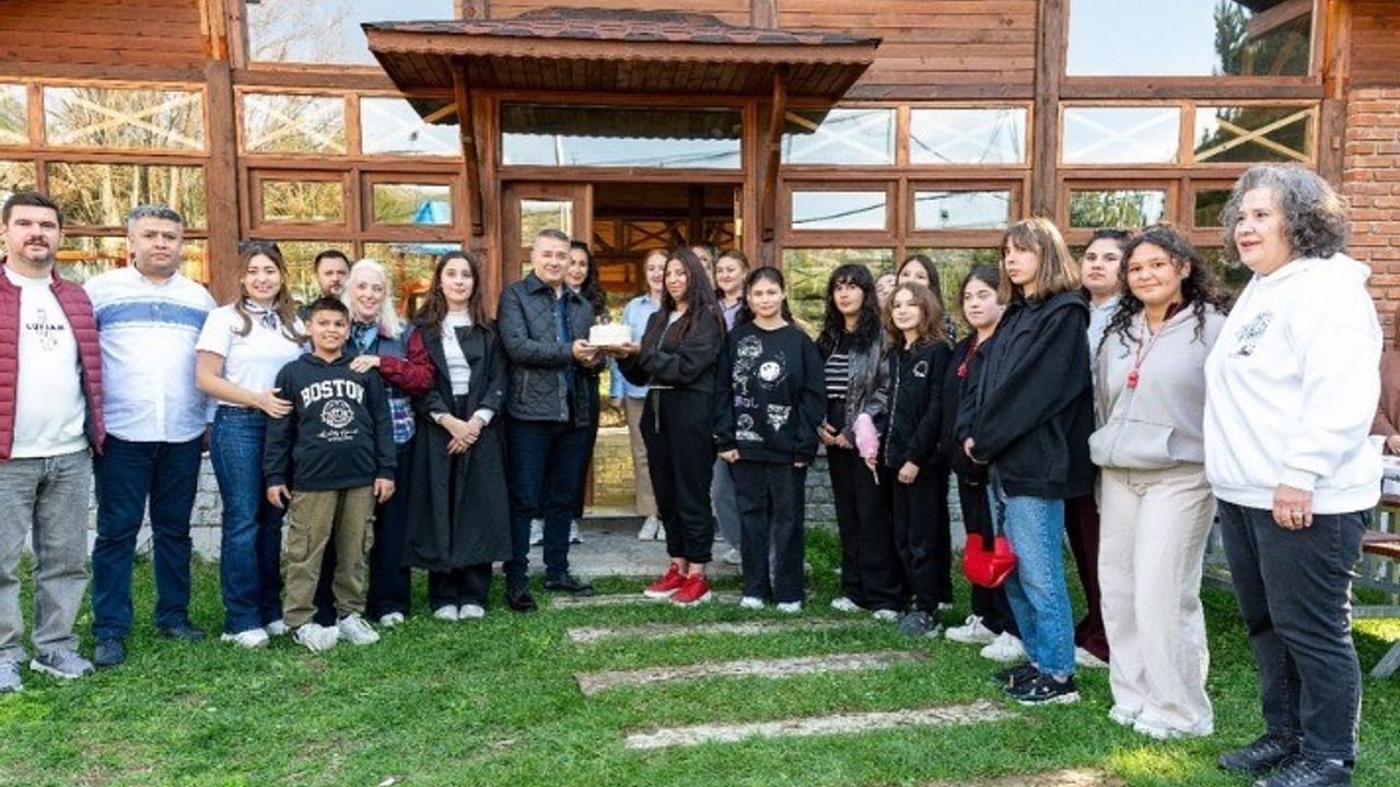 Bilecik Emniyeti Bozüyük'te Çocuklarla Buluştu