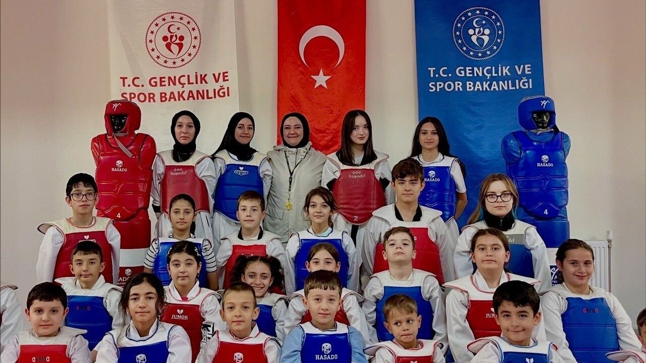 Bilecik'te Güreş ve Wushu Eğitimleri Devam Ediyor