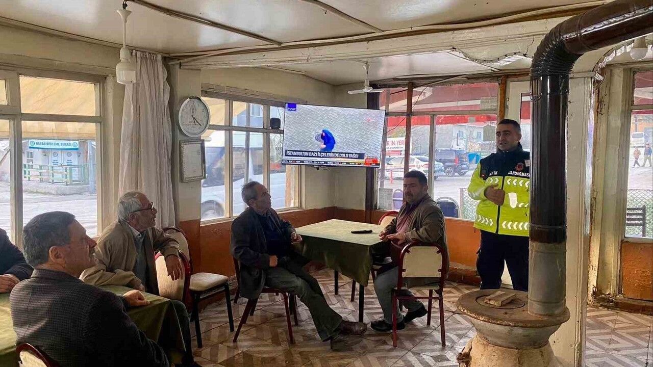 Bilecik'te Jandarmadan Kış Lastiği Uyarısı