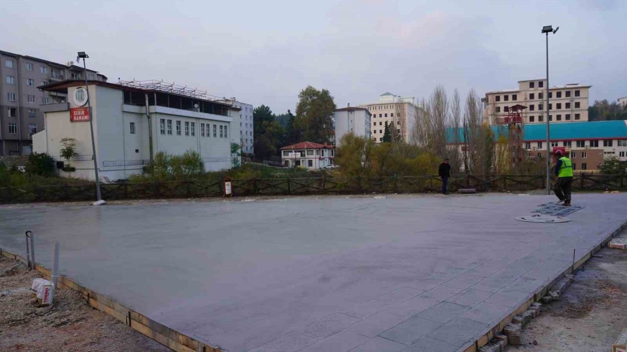 Bilecik'te Keloğlan Parkı Yenileniyor: Atıl Alanlar Modern Sosyal Alanlara Dönüşüyor