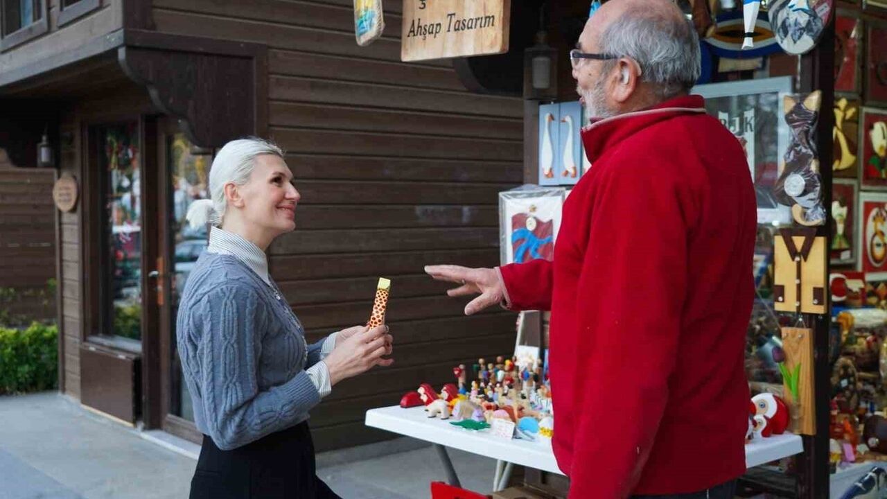 Bilecik'te Sanat Sokağı Yılbaşı Çarşısı Hazırlıkları Başladı