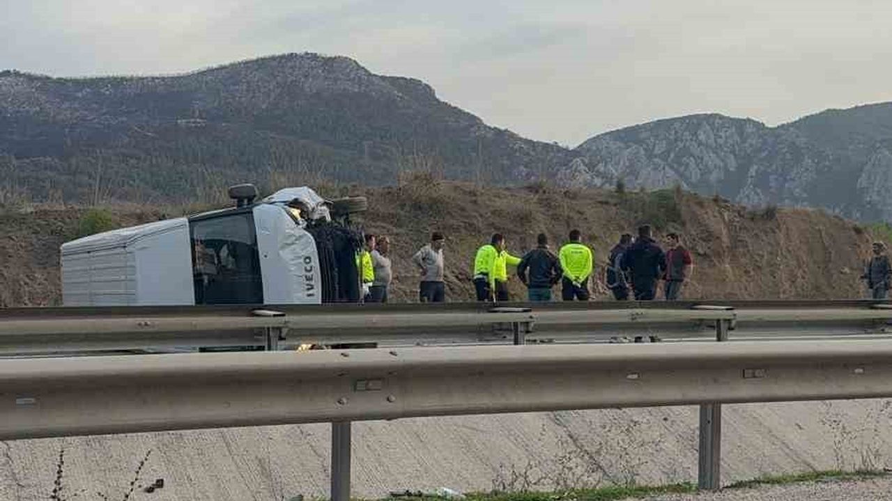 Bilecik'te zincirleme kaza: 4 araç, 3 yaralı
