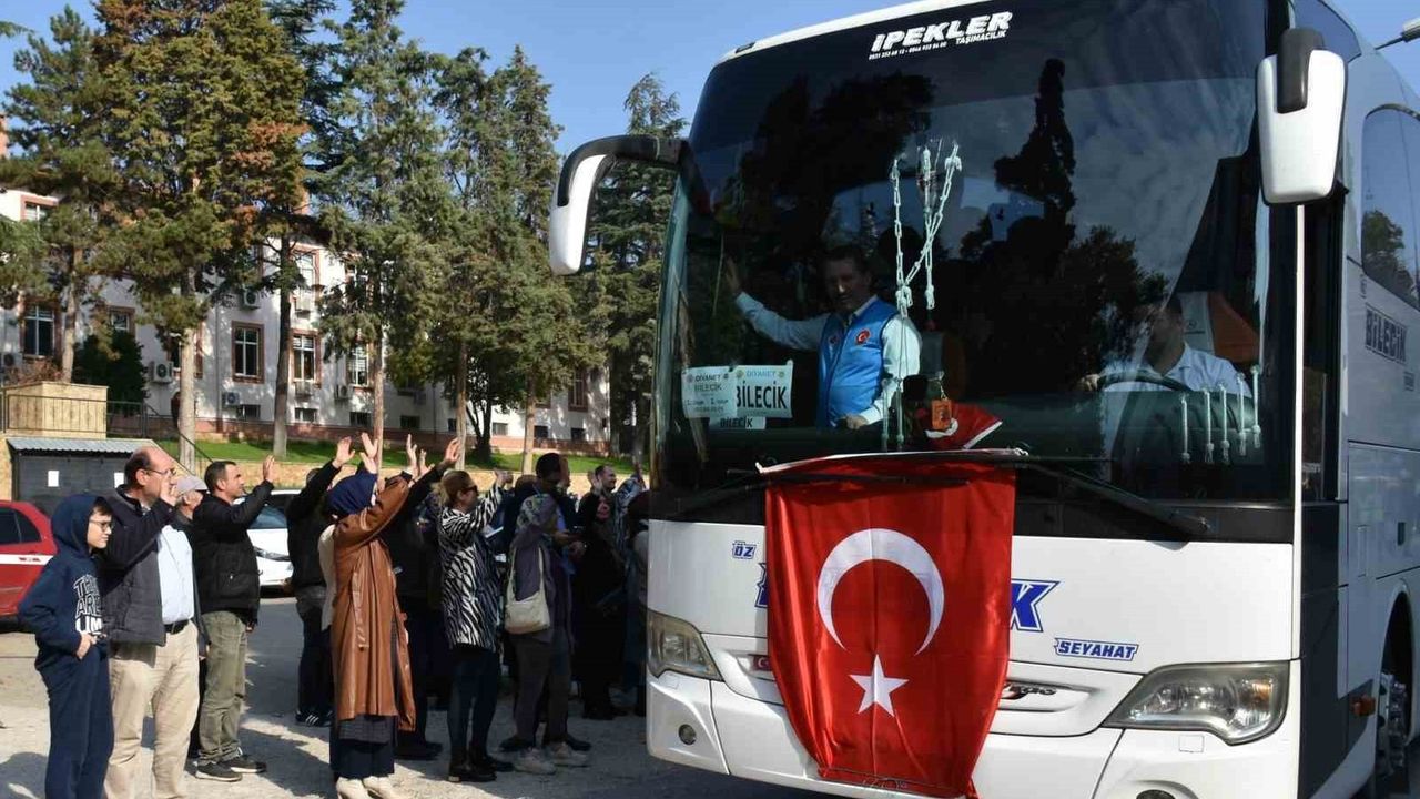 Bilecik’ten 305 Umreci Kutsal Topraklara Uğurlandı