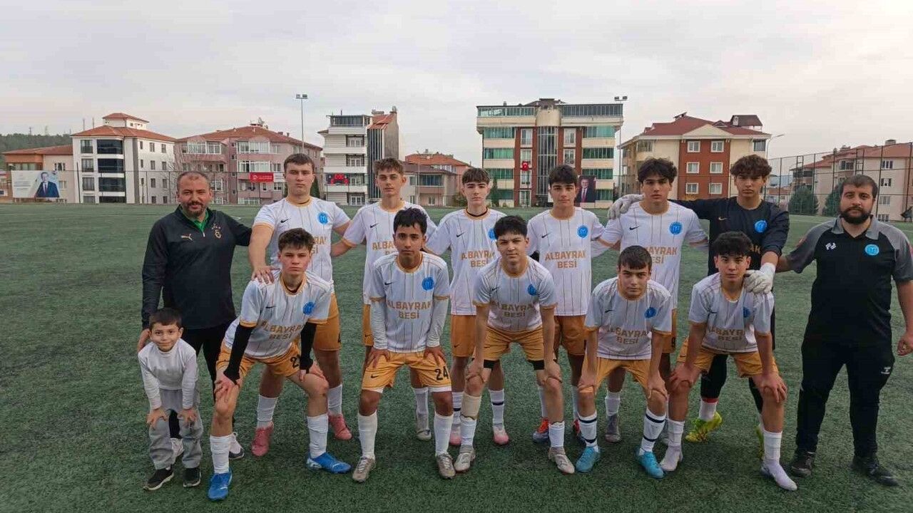Bilecik U16 Gençler Ligi: Osmanelispor 4'te 4 ile Liderliğini Sürdürdü
