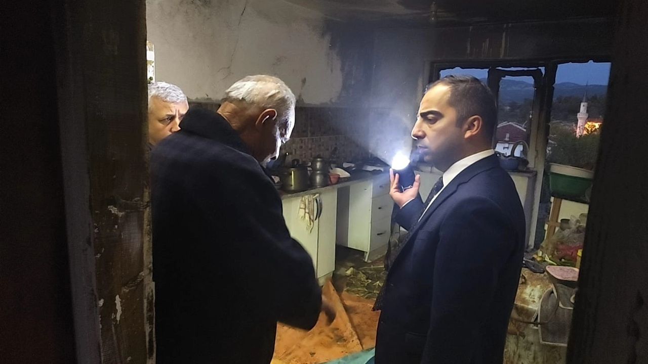 Bilecik Yenipazar Esenköy'de Ev Yangını Hızlı Müdahaleyle Kontrol Altına Alındı