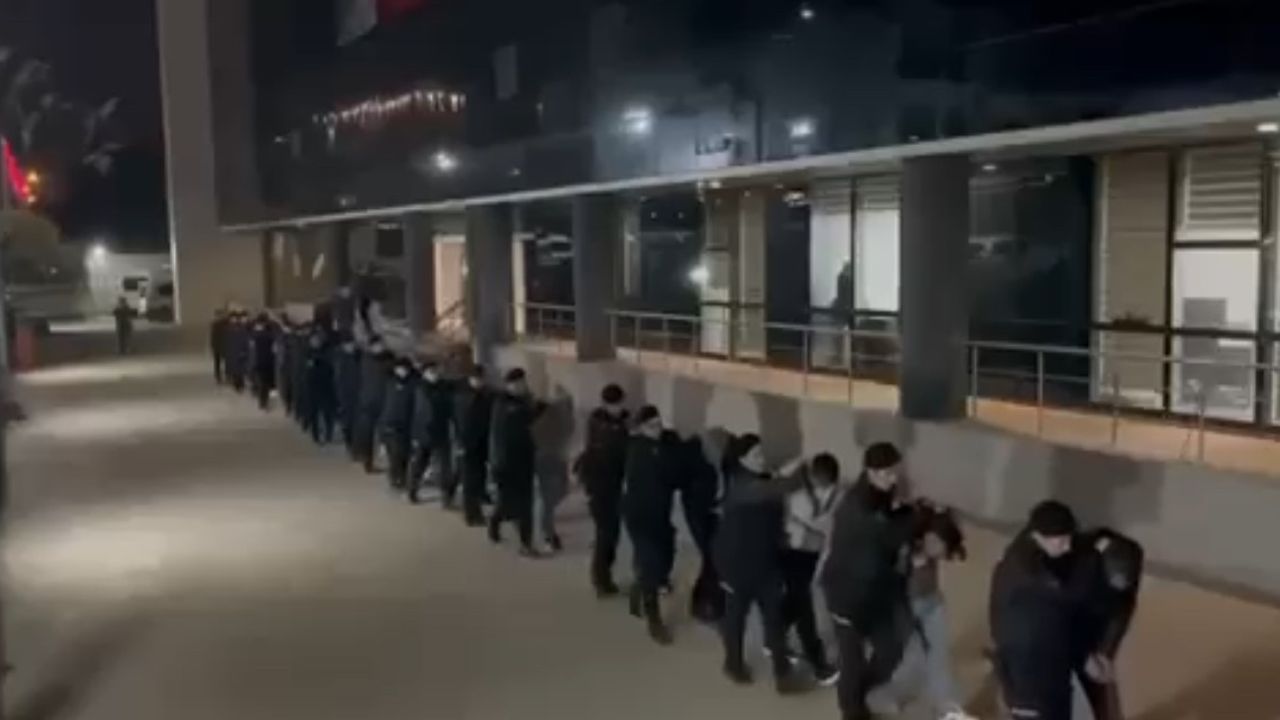 Bilişim Dolandırıcılarına Şafak Baskını: Bursa Merkezli 16 İlde 40 Gözaltı