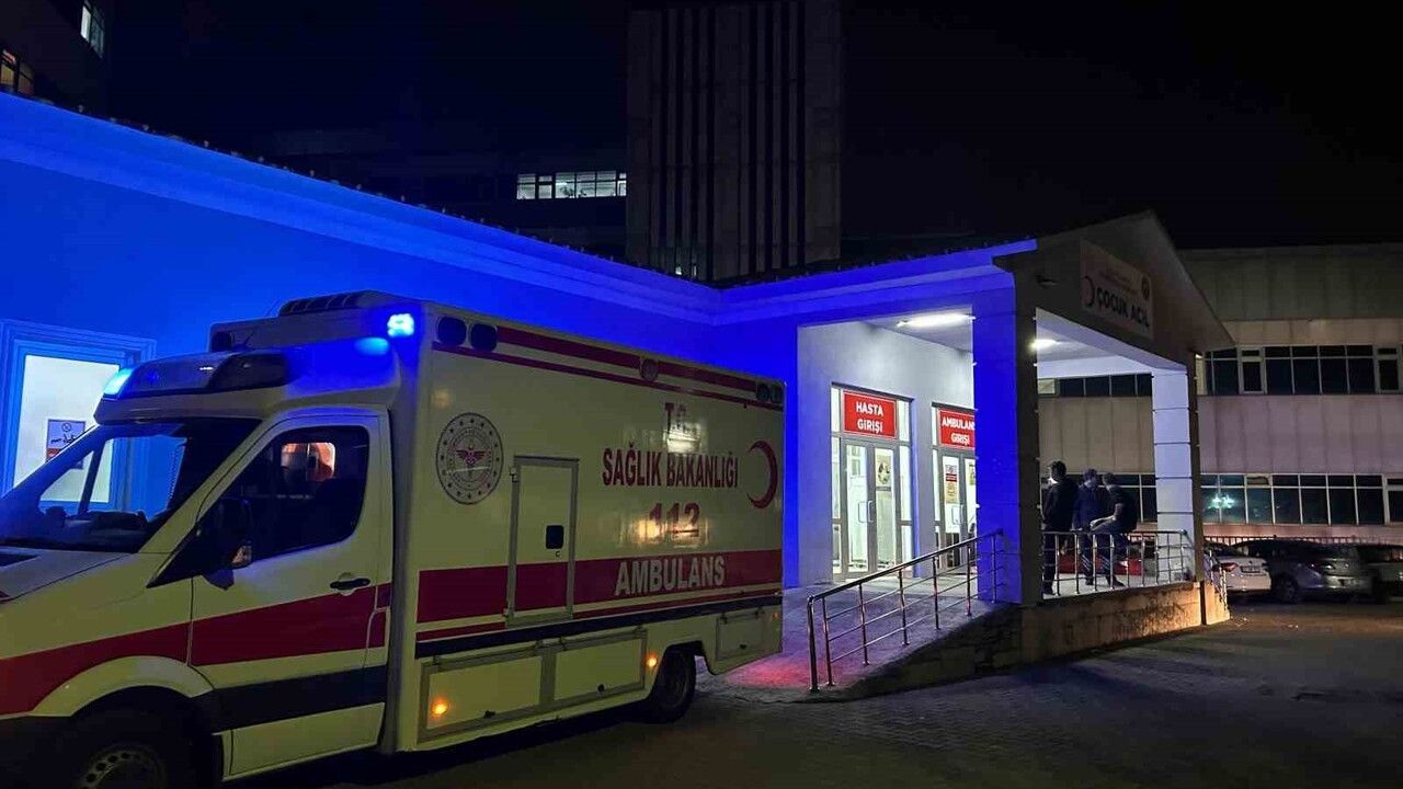 Bingöl'de 120 Öğrenci Gıda Zehirlenmesi Şüphesiyle Tedavi Altına Alındı