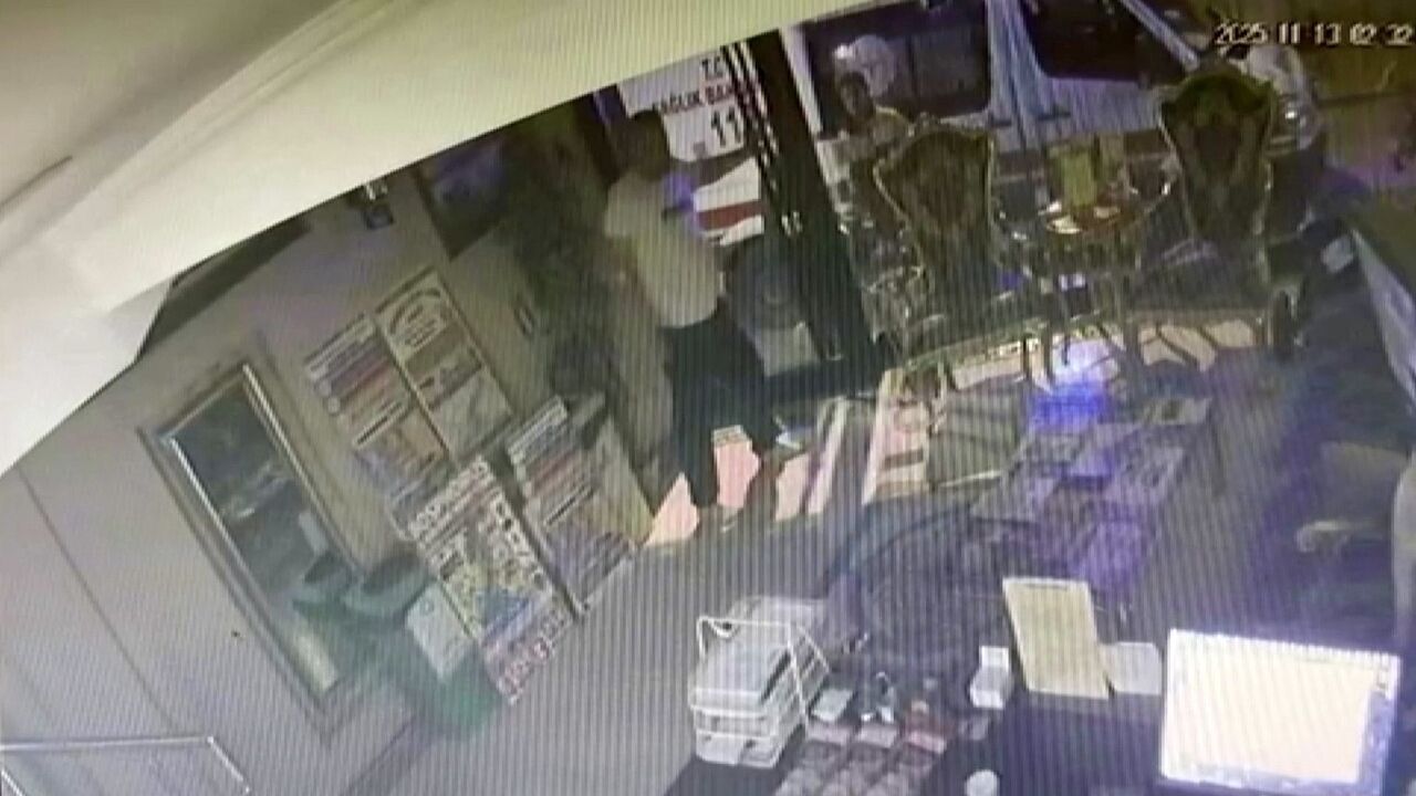 Böcek Ailesi Olayında Yeni Görüntüler: Servet Böcek Kapıda Kaldı