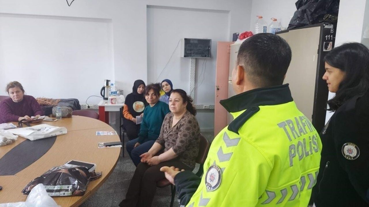 Bor Emniyeti'nden Bilgilendirme: Dolandırıcılık, Siber Zorbalık ve Bağımlılık