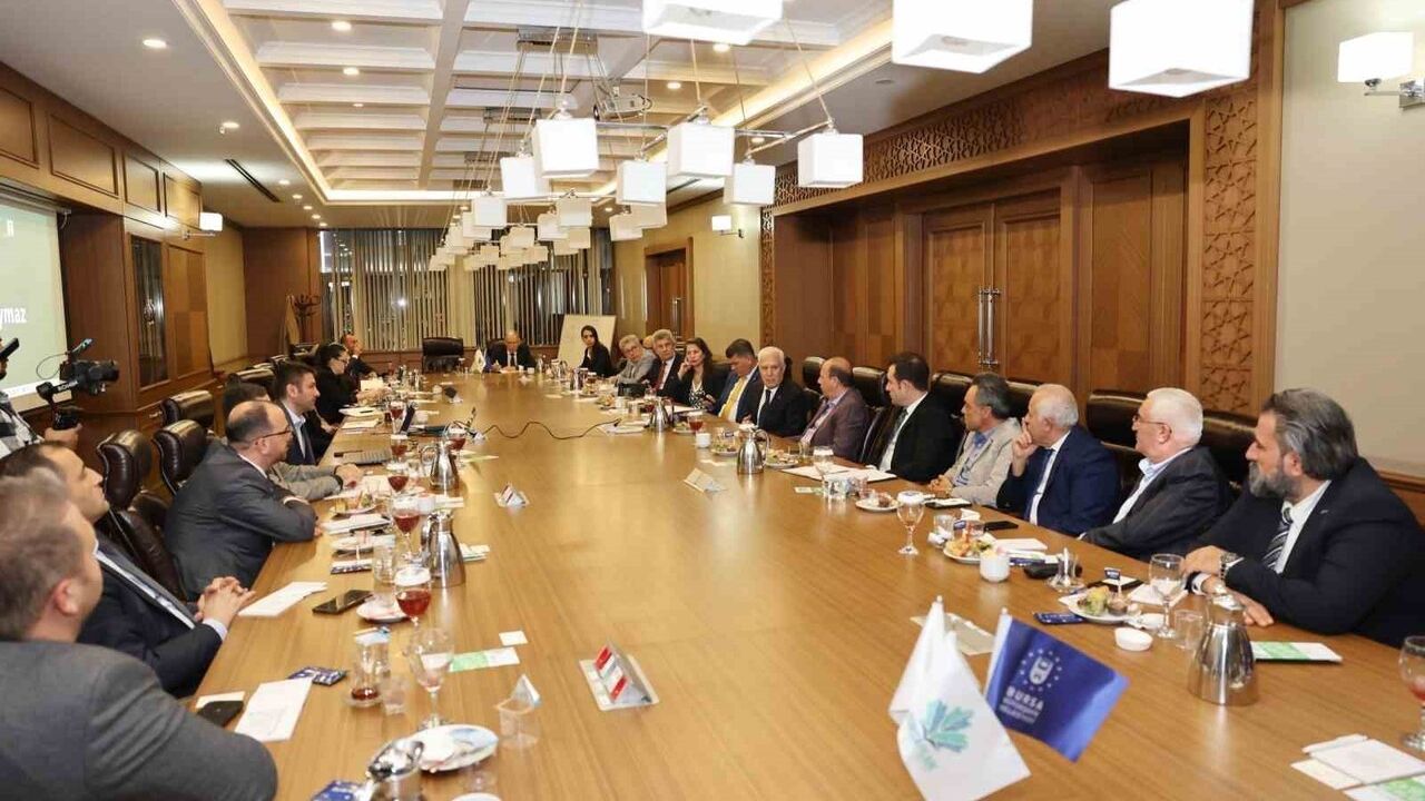 Bozbey: "Su Tüketen Sanayi Bursa'da Tartışılmalı"