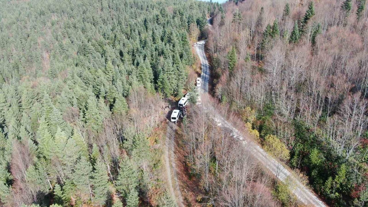 Bozkurt'ta daraltılmış baz ile 1 kilometrelik alanda arama yoğunlaştı