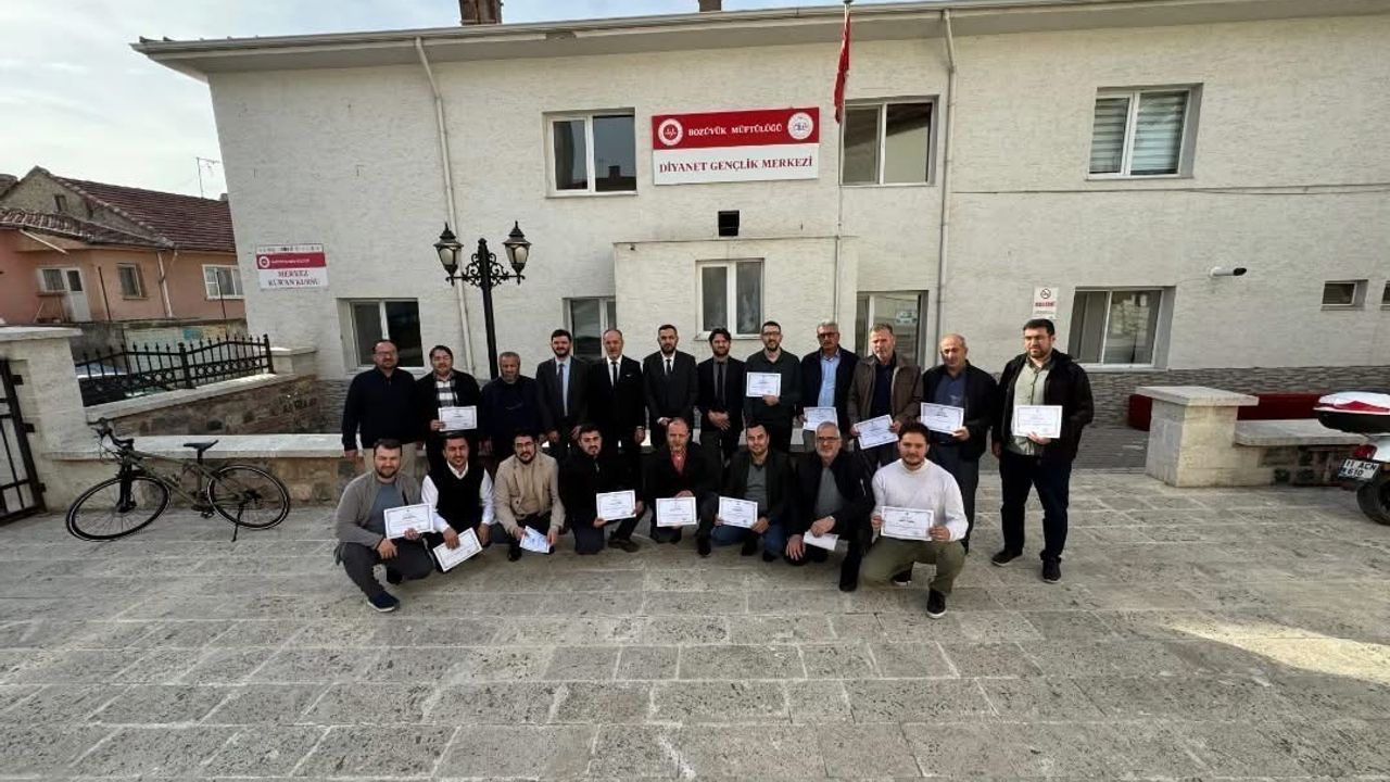 Bozüyük'te Vaaz Becerilerini Geliştirme Hizmet İçi Eğitim Kursu Düzenlendi