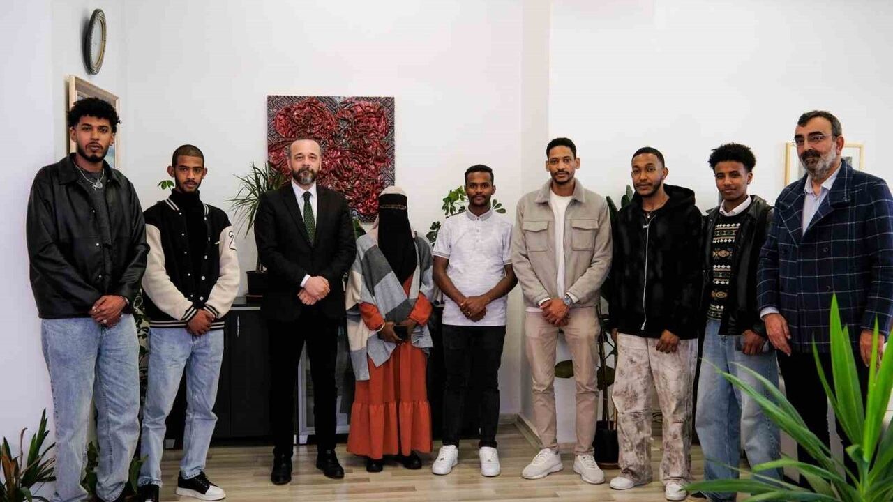 BŞEÜ Rektör Yardımcısı Prof. Dr. Murat Yurdakul Yabancı Öğrencilerle Buluştu