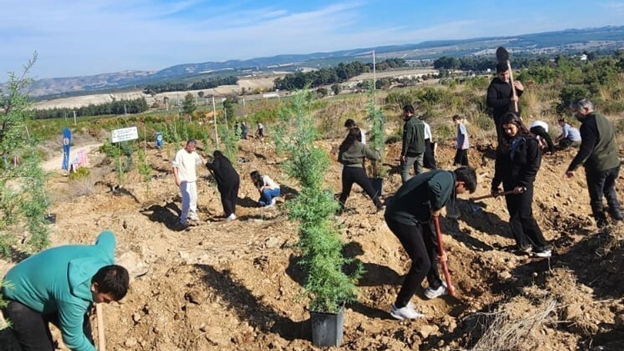 Buldan'da Peygamberimizin 1500. Doğum Günü İçin Hatıra Ormanı Oluşturuldu