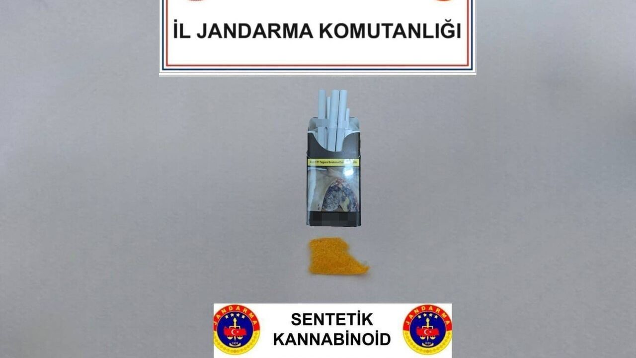 Burdur’da Uyuşturucu Operasyonu: 4 Gözaltı, Çok Sayıda Madde Ele Geçirildi