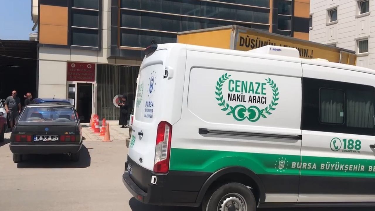 Bursa'da 3 Çocuğunu Öldüren Baba Tutuksuz Yargılanma Talep Etti