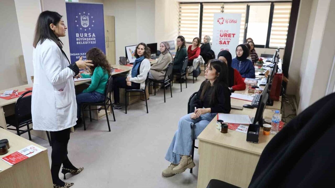 Bursa'da 'Elde Üret Evden Sat' ile Kadınlara Büyükşehir Desteği