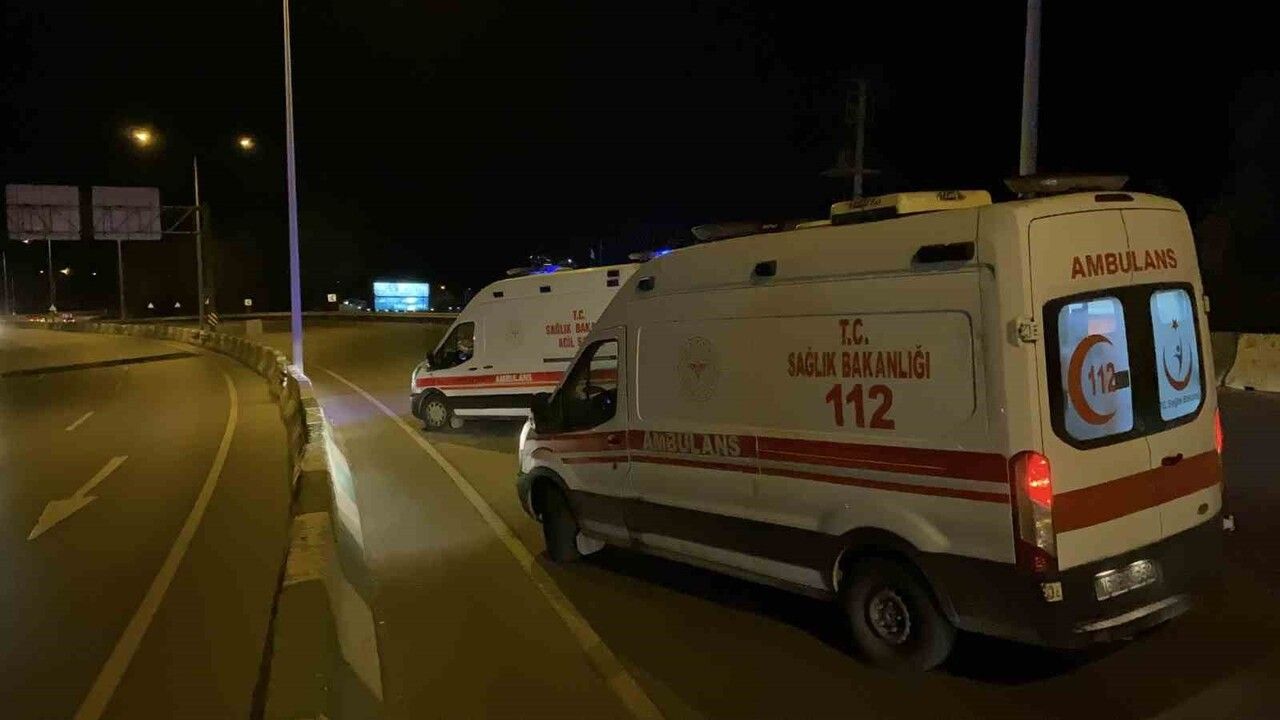 Bursa'da Feci Kaza: Mudanya'da Takla Atan Araç 100 Metre Sürüklendi, 2 Yaralı