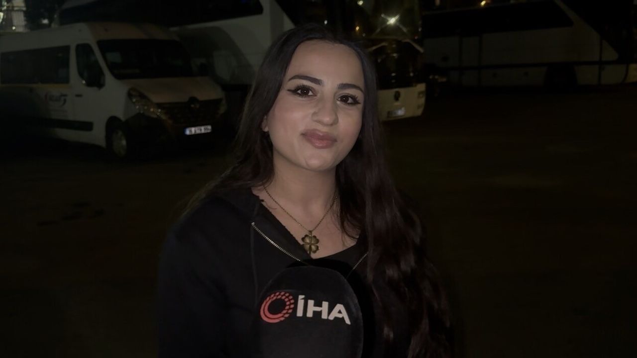 Bursa'da Kadın Sürücüler Arasında Yol Verme Kavgası — Kask Kamerası Kaydetti