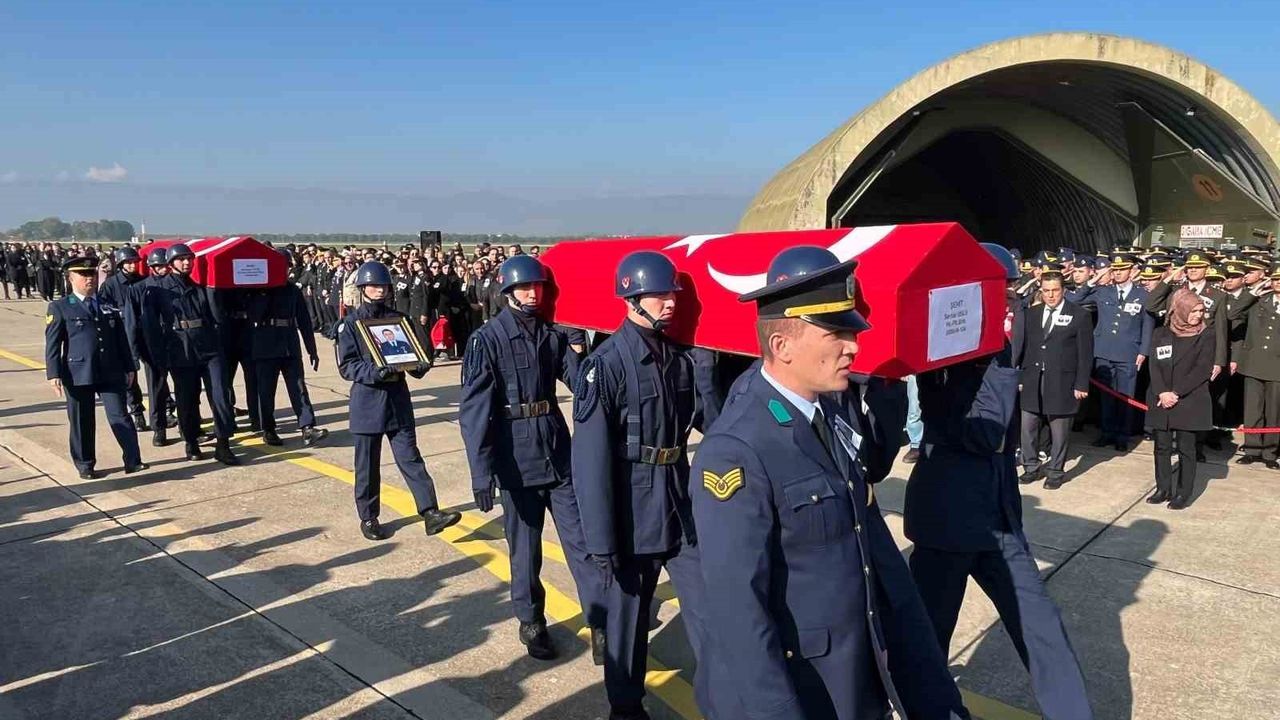 Bursalı Şehitler Binbaşı Serdar Uslu ve Ramazan Yağız Yenişehir'e Getirildi