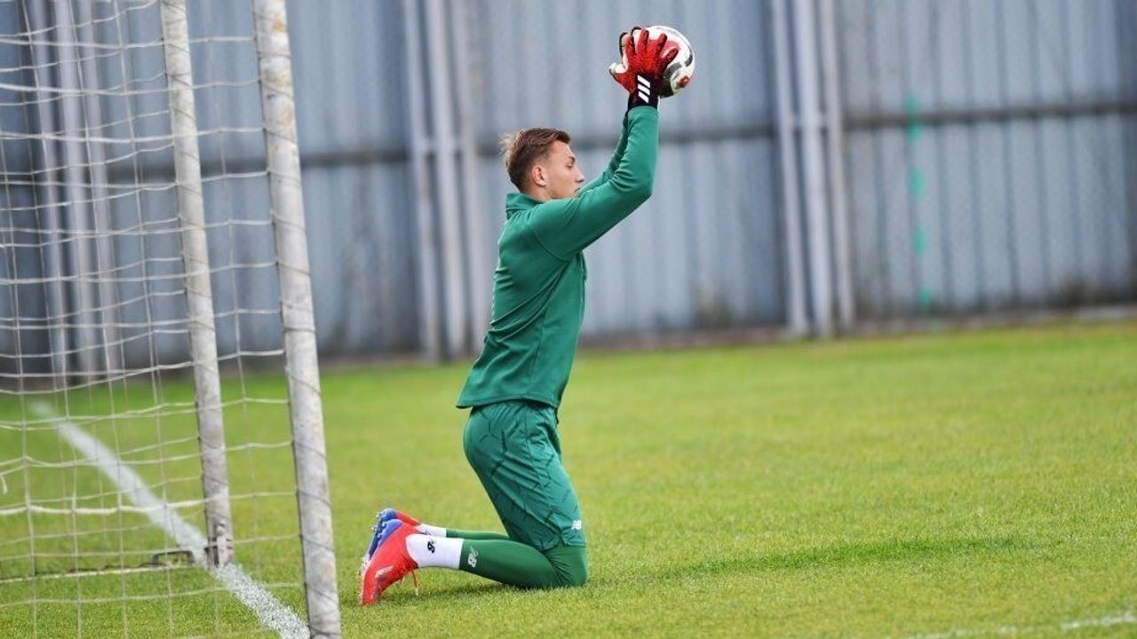 Bursaspor, Fethiyespor Maçı İçin Özlüce'de Hazırlanıyor