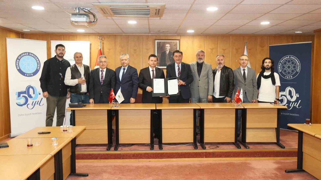 BUÜ ve Osmangazi Belediyesi Karagöz'ü Uluslararası Platforma Taşıyacak