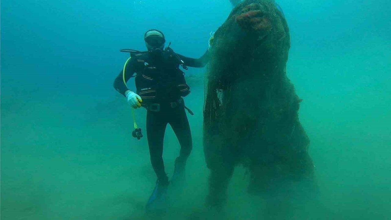 Çanakkale'de 9 Yılda 34 bin 620 Metrekarelik Hayalet Ağ Denizden Çıkarıldı