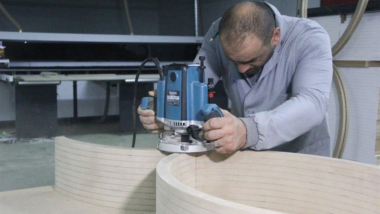 Canik'in Genç Zanaatkarları CAMEK ile 518 Mobilyayı İhtiyaç Sahiplerine Ulaştırdı